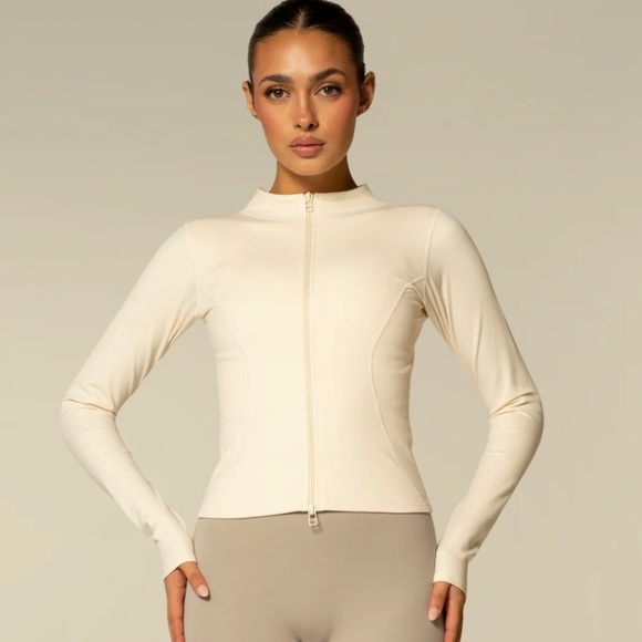 437 Cream Zip-Up Curve Jacket - Picture 2 of 6
